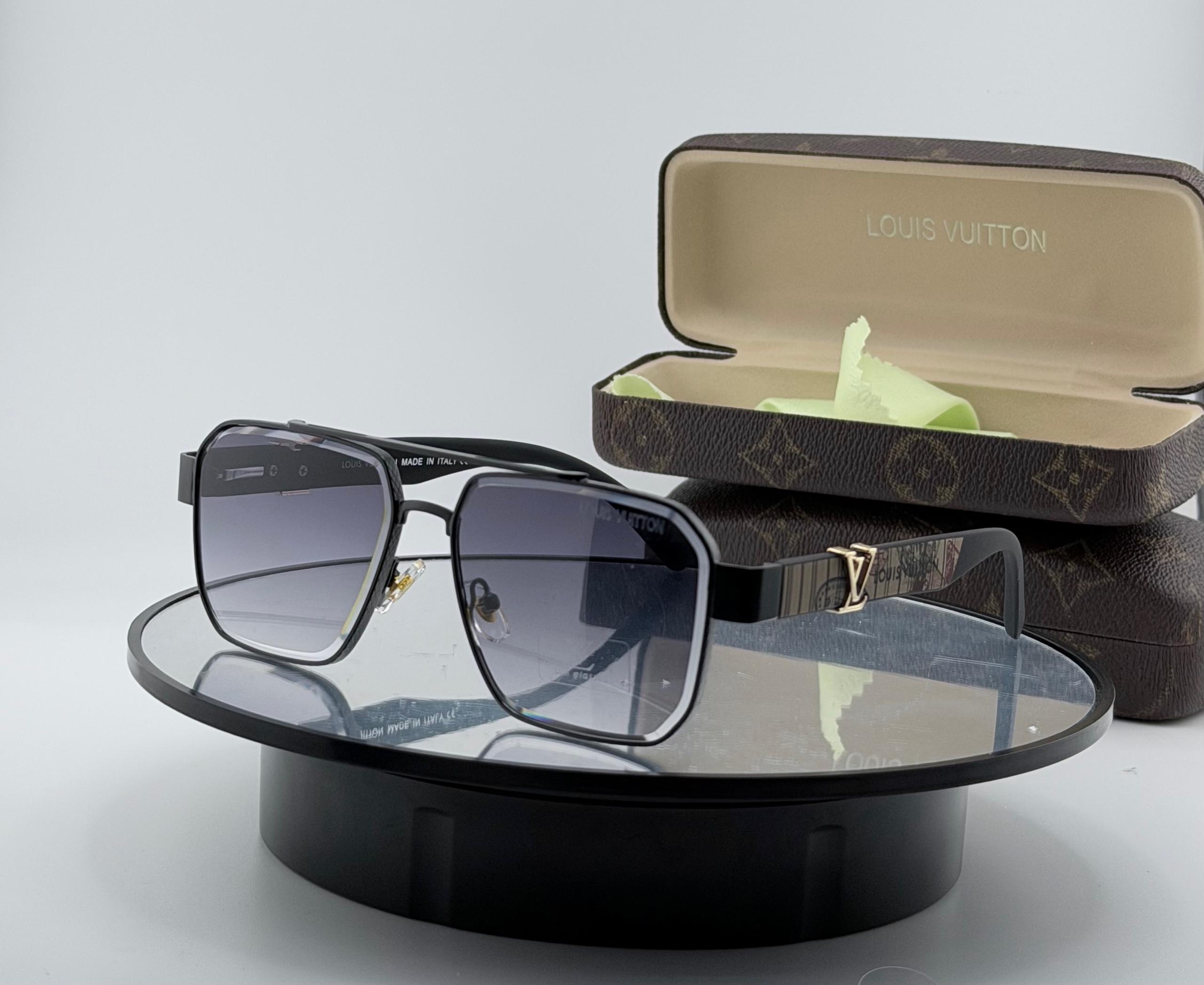 c6174846-4d81-4bef-88c2-90b9593e7a18 Louis Vuitton - Image 1