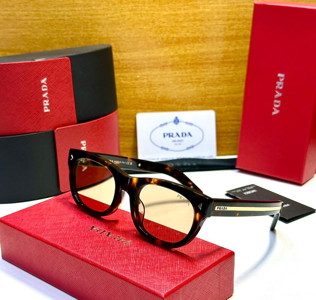 df5a0e6d-3e0c-41b5-b447-d1c43f16418a Prada - Image 1